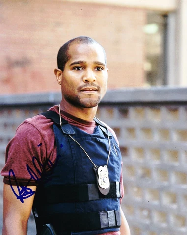 SETH GILLIAM SIGNED 8X10 PHOTO AUTHENTIC AUTOGRAPH THE WALKING DEAD THE WIRE Cover
