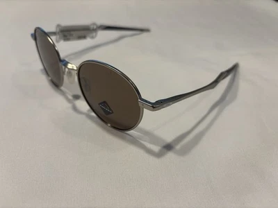 93 - Gafas de sol Oakley Terrigal cromadas satinadas - Prizm Tungsteno - MUY BONITAS Foto 1 de 4