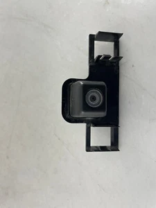 OEM | 2011 - 2014 Toyota Sienna Rear View Backup Parking Assist Camera - Bild 1 von 2