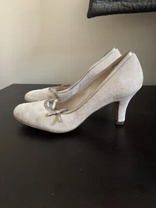 Nuevos zapatos de mujer, talla 10 gamuza, beige italiano - Imagen 1 de 7