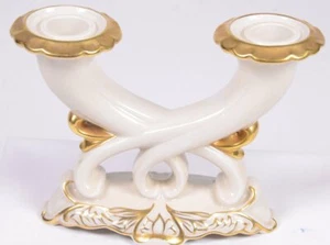 Candelabro de porcelana de marfil y oro vintage NEUTETTAU de Alemania 5"H - Imagen 1 de 4