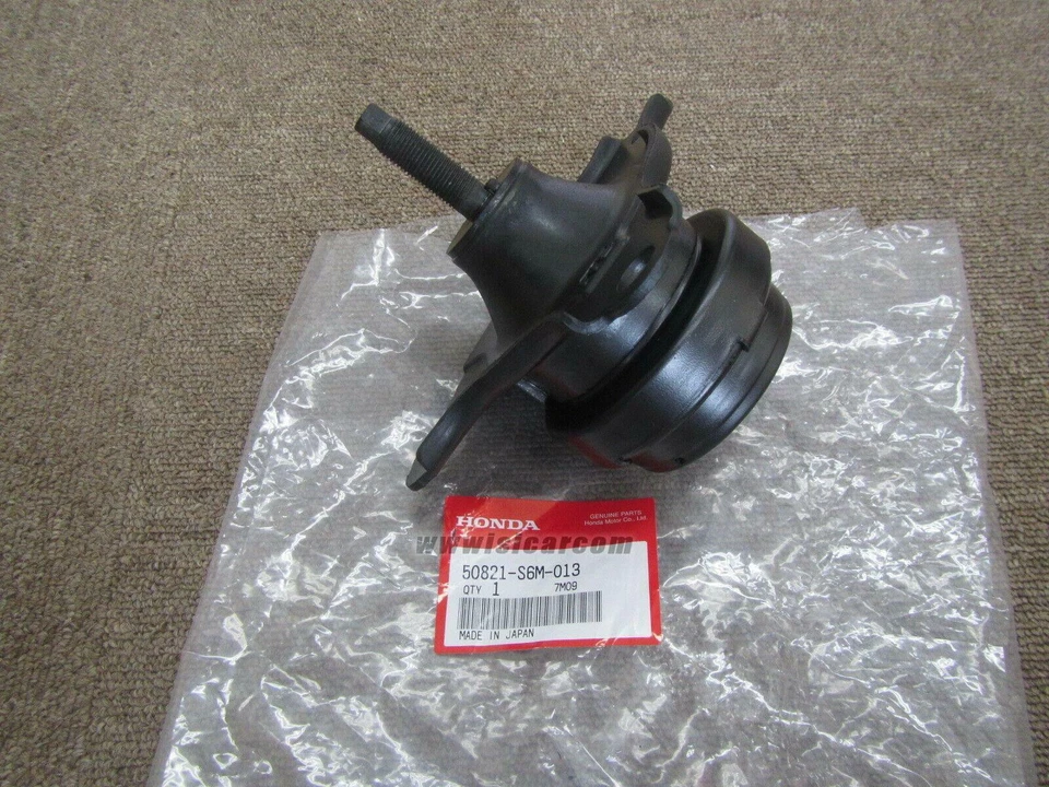Honda genuine Civic Si 2002-05 2.0L Rubber Engine Side Mounting 50821-S6M-013 - Image 1 of 1