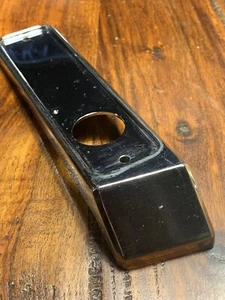 Jeep Grand Wagoneer SJ Cherokee J10 J20 FRONT RH SIDE MARKER BEZEL BASE- 79-91 - Picture 1 of 5