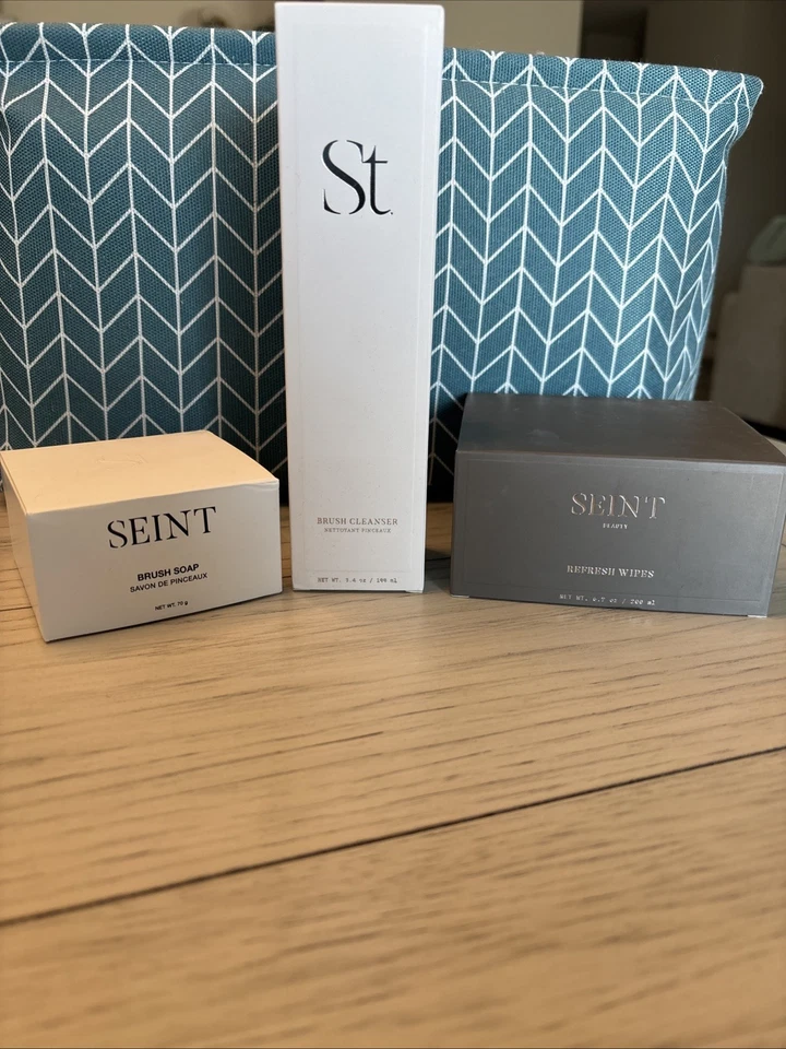 Paquete Seint Beauty - Limpiador de cepillo + Jabón con cepillo + Toallitas refrescantes Foto 1 de 1