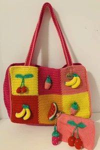 Vintage The Sak rosa gehäkelt Funky Obst Patchwork Handtasche Beuteltasche neu ohne Etikett - Bild 1 von 15