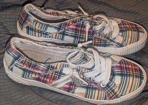 Blowfish Malibu Women's Size 6 fruit sneakers in Cream Ivy League Plaid - Picture 1 of 10