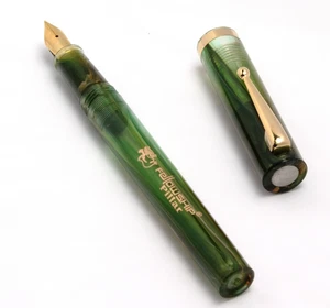 FOUNTAIN PEN GREEN MARBLE SILK ROAD VINTAGE CLASSIC LOOK FIBRE BODY GOLDEN CLIP - Imagen 1 de 2