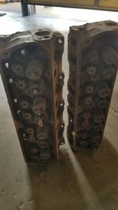 D8OE 302 Cylinder Head Cores Pair 1978 - Picture 1 of 2