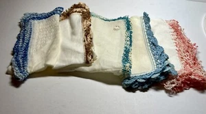 LOT VINTAGE 5 LADIES LINEN HANDKERCHIEFS & CROCHETED/TATTED EDGES - Picture 1 of 15