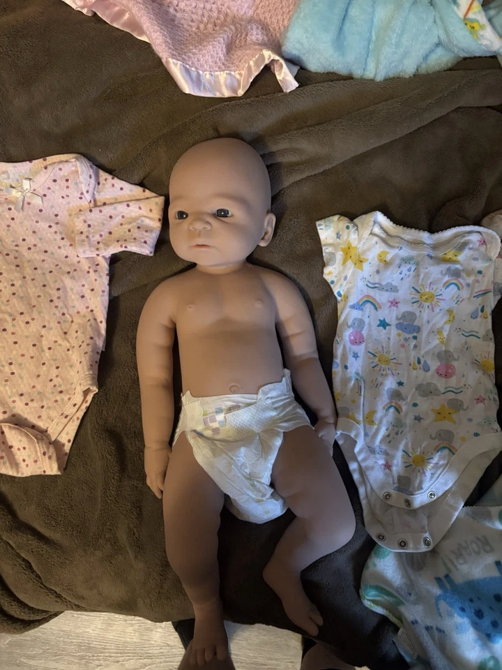 22 Inch Silicone Baby Girl Red Description For Detail Details Tiny Rip - Image 1 of 4