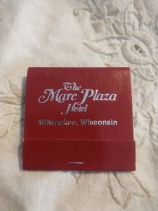 The Marc Plaza Hotel Milwaukee Wisconsin Matchbook Match Box Vintage Matches - Picture 1 of 3