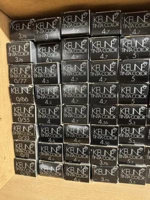 Color de cabello permanente Keune Tinta 2,1 oz 0/11 azul ceniza Foto 1 de 4