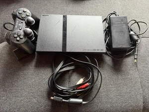 PlayStation 2 Slim - Bild 1 von 2