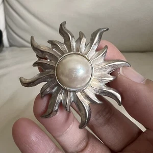 Sun Button Brooch with Pearl Signed - Picture 1 of 4