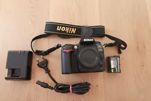 Nikon D7000 16.2 MP SLR-Digitalkamera - Schwarz (Nur Gehäuse) - Bild 1 von 8
