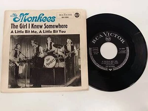 THE MONKEES THE GIRL I KNEW SOMEWHERE - A LITTLE BIT ME 7'' 45 GIRI 1967 - Picture 1 of 1