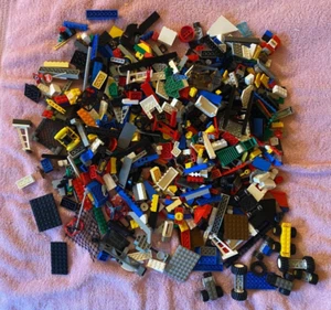 LEGO ~ Lot of pieces - 3 pounds 8oz - Vintage - Original owner L1 - Picture 1 of 5