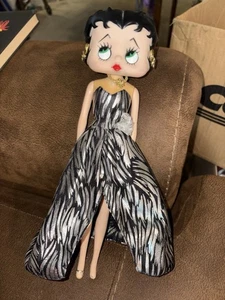 Betty Boop Collectible Fashion Doll 1998 - Picture 1 of 7