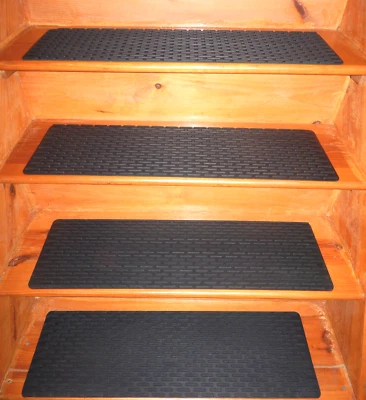 5 = Escada de degraus de borracha 9,1/4" x 32" 100% borracha - Imagem 1 de 4