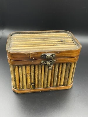 Bamboo wood box crate latching lid Home decor Storage - Image 1 of 4
