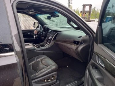 Used Differential Carrier Assembly fits: 2017 Cadillac Escalade esv front axle G - Image 1 of 4