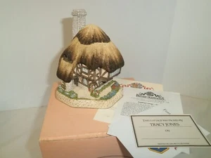 1993 David Winter Cottages British Traditions Pudding Cottage April w/Box & COA - Picture 1 of 8
