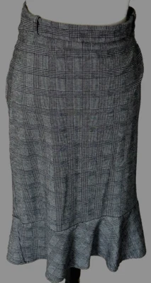 Torrid - Plaid Skirt - Straight Skirt w/ Pleat at Hem - Size 18 - Image 1 of 4