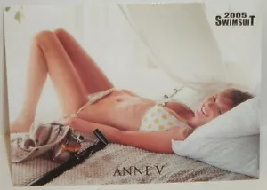 SPORTS ILLUSTRATED 2005 - ANNE V - SWIMSUIT CARD #9 - Picture 1 of 2