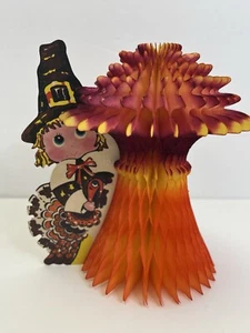 Vintage Thanksgiving Die Cut Honeycomb Tissue Pilgrim Boy Cornstalk Denmark - Imagen 1 de 5