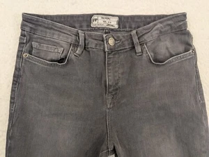 Free People Damen Jeans 28x26 Schwarz Bootcut Raw Ankle Fray Denim Distressed - Bild 1 von 14