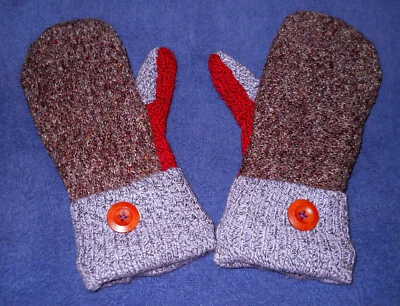 ALMOST BERNIE MITTENS HANDMADE TRI-COLOR with BROWN WOODEN BUTTONS  MEDIUM - Image 1 of 4