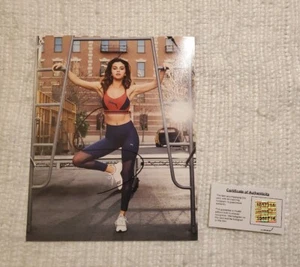 Selena Gomez Firmata 8x10 Foto Autografata COA ACC Solo Omicidi nell'edificio - Foto 1 di 9