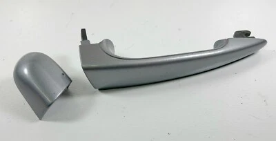 BMW e46 M3 330i 325i PASSENGER FRONT EXTERIOR DOOR HANDLE - Image 1 of 2
