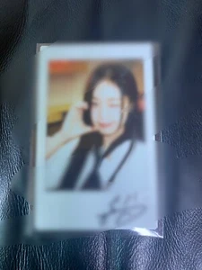 (G)I-DLE SOOJIN RIZZ MONA LISA makestar chef EVENT AUTOGRAPHED POLAROID SIGNED - Picture 1 of 1