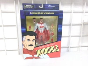 DIAMOND SELECT - INVINCIBLE - OMNI MAN FIGURA DELUXE - NUOVO IN SCATOLA#40 - Foto 1 di 6