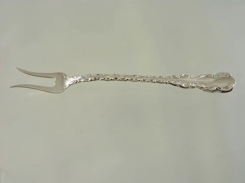 LOUIS XV 1914 OLIVE or PICKLE SERVING FORK BY BIRKS Cover
