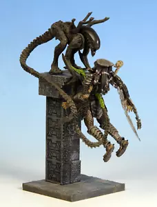 Mcfarlane Toys Avp - Imagen 1 de 3