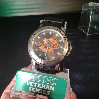 OKLAHOMA SOONERS OU Game Time Watch Veteran Series unused  ****new - Image 1 of 4