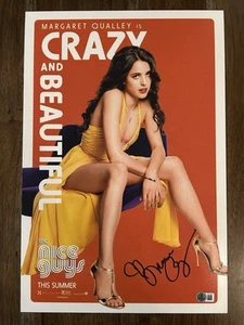 Foto firmata 12x18 Margaret Qualley 'The Nice Guys' certificata 'Amelia' Beckett - Foto 1 di 2