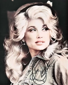 Dolly Parton Autographed Signed Photo Picture Reprint 8x10 - Picture 1 of 1