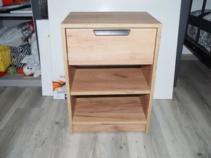 Nachttisch holzfarben neuwertig - Bild 1 von 6