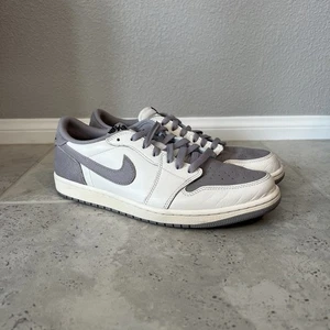 Nike Air Jordan 1 Low “Atmosphere Grey” CZ0790-101 Size 11 Men’s Pre Owned - Picture 1 of 9