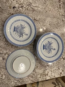 Vintage Jingdezhen China Porcelain Rice Eye Blue White Chrysanthemum Plate 10" - Picture 1 of 1