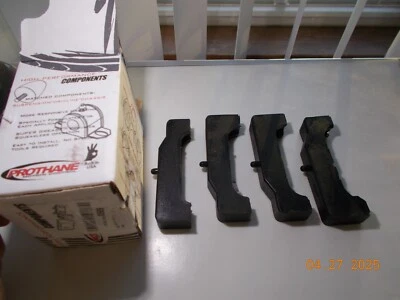 NIOB Set of 4 Prothane 7-1713 Black Radiator Isolators - Imagem 1 de 3