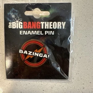 Spilla smaltata metallo spesso logo Bazinga The Big Bang Theory serie TV nuova sigillata - Foto 1 di 2