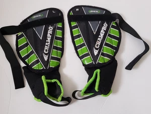 Champro Sports Soccer Shin Guard Socks Childs Small 4 to 5' Molded High Impact - Foto 1 di 6