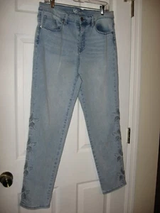 DG-2 Diane Gilman, hellblaue Waschung Stretch Jeans, schmales Bein, Sternenstickerei, 16 - Bild 1 von 10