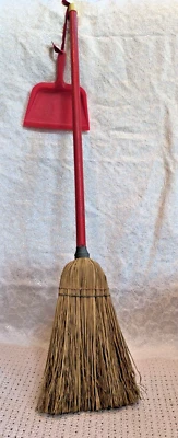 *Antique Vtg Country Home 28 in Straw Childs Fireplace Mini Broom & Dust Pan toy - Image 1 of 4