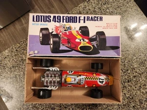 MUY RARO Coche de carreras vintage Daishin Lotus 49 Ford F-1 con caja y ¡¡FUNCIONA!!! - Imagen 1 de 24