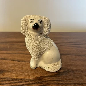 "ANTIGUA FIGURA DE CERÁMICA BLANCA STAFFORDSHIRE CONFETI PERRO-SPANIEL-CANICHE 5""" - Imagen 1 de 10